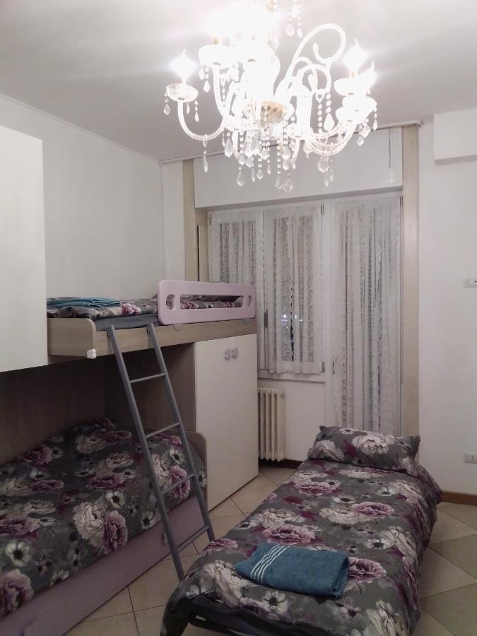 Gigli, Rooms Con Cucina In Comune E Terrazza Милан Экстерьер фото