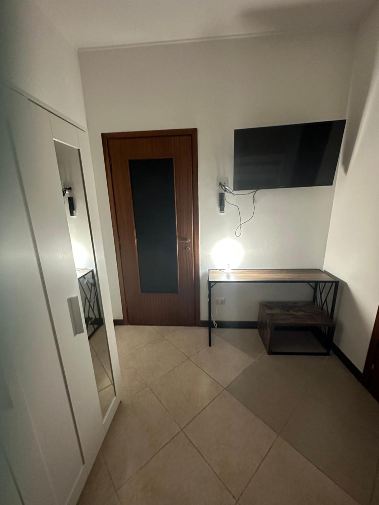 Gigli, Rooms Con Cucina In Comune E Terrazza Милан Экстерьер фото