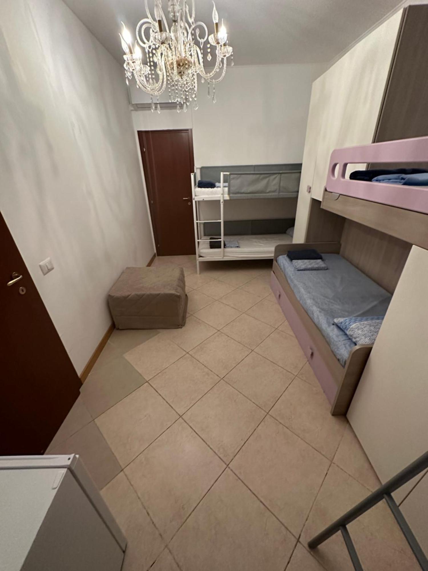 Gigli, Rooms Con Cucina In Comune E Terrazza Милан Экстерьер фото