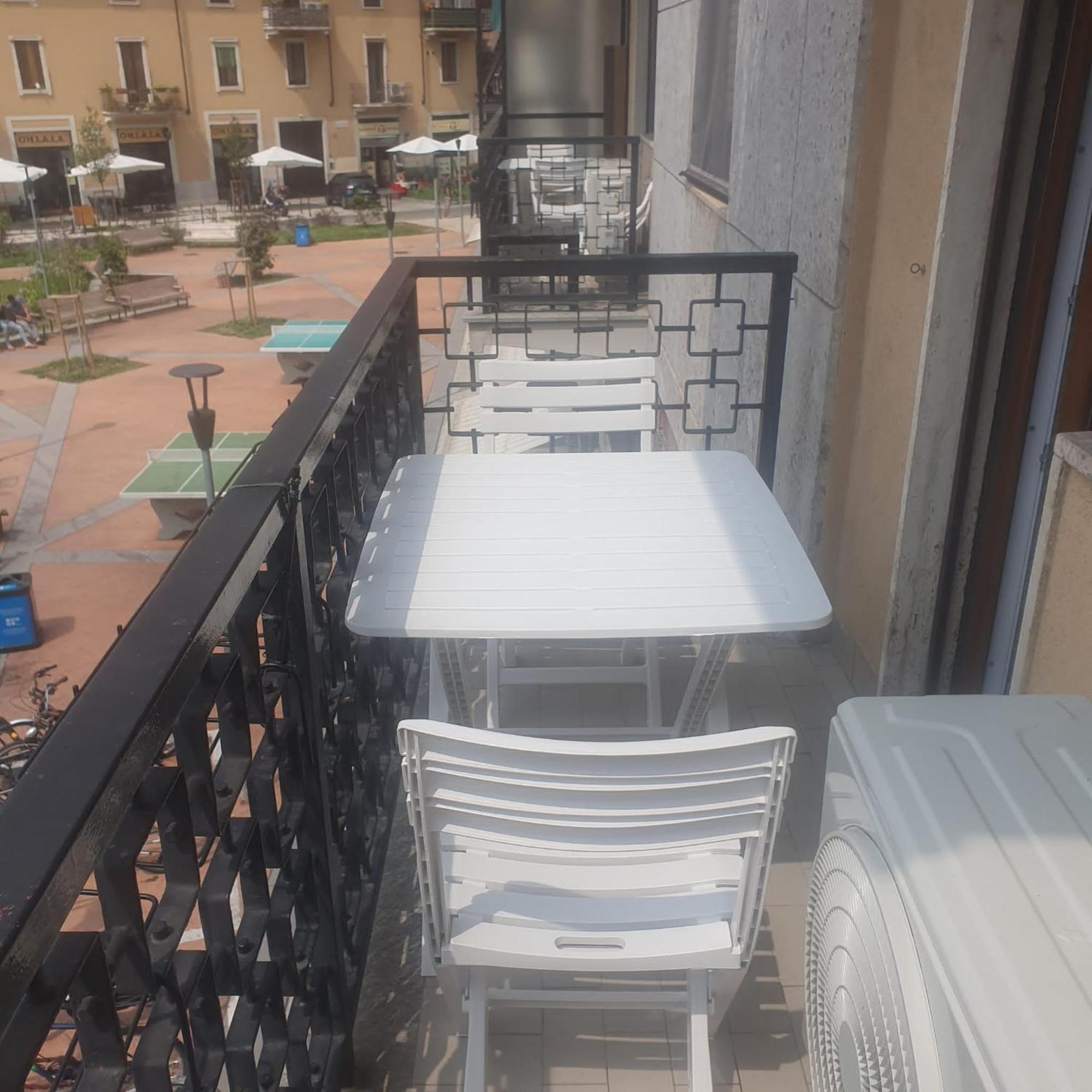 Gigli, Rooms Con Cucina In Comune E Terrazza Милан Номер фото