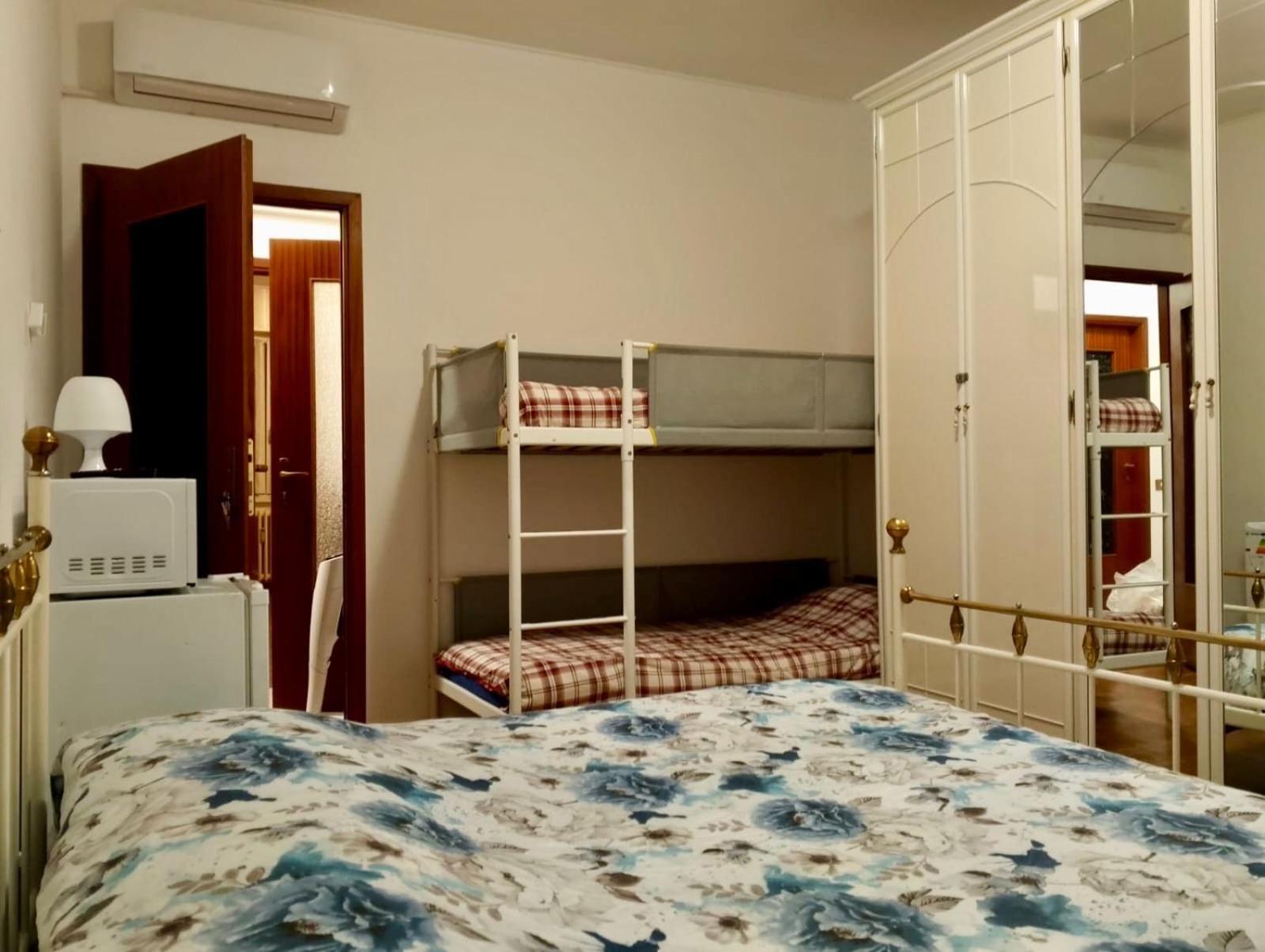 Gigli, Rooms Con Cucina In Comune E Terrazza Милан Экстерьер фото